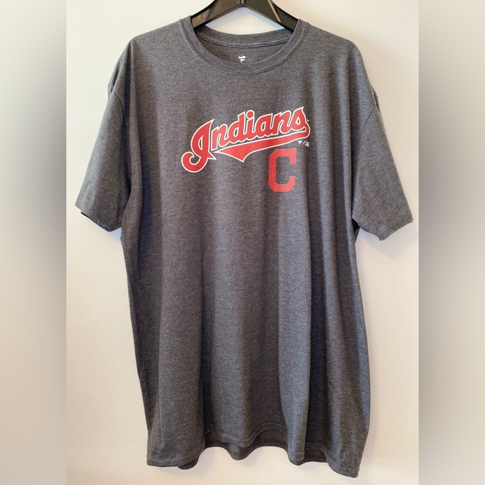 Fanatics Cleveland Indian’s Gray and Red T-Shirt